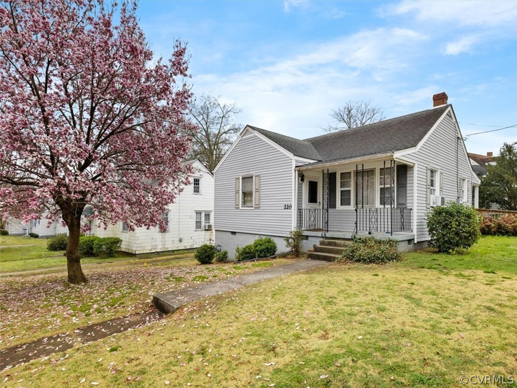 220 Royal Oak Ave