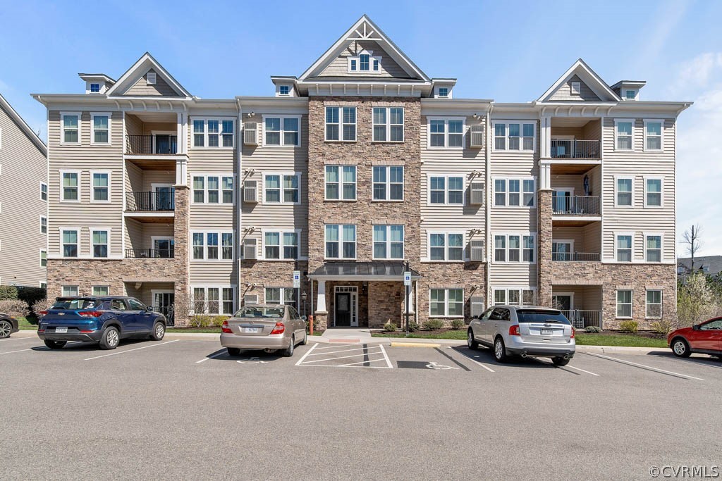 1111 Briars Ct Unit#201