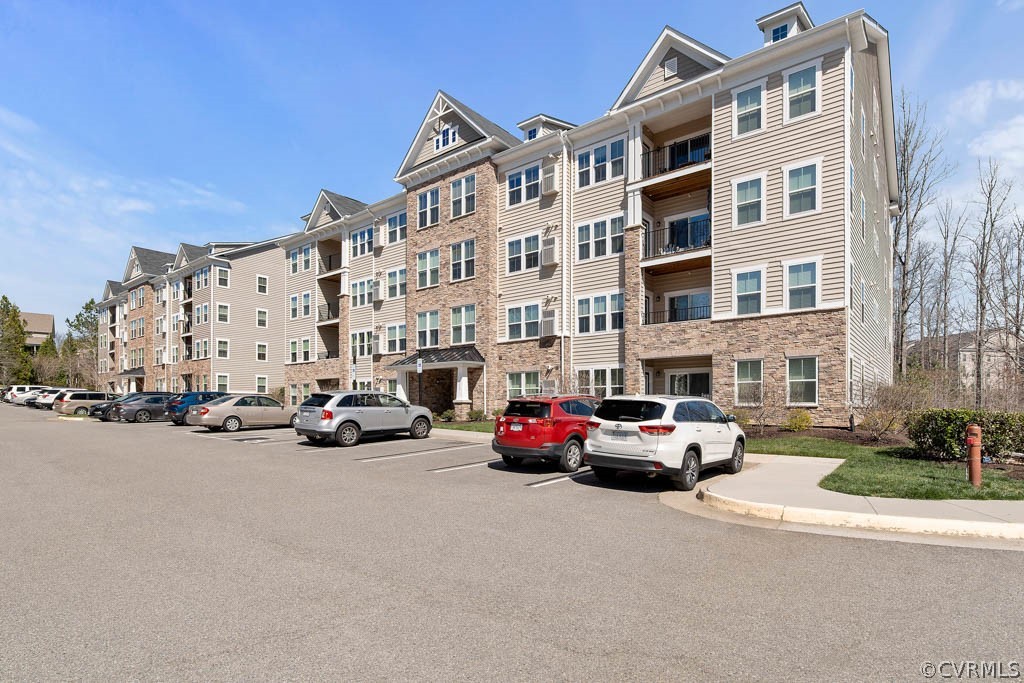 1111 Briars Ct Unit#201