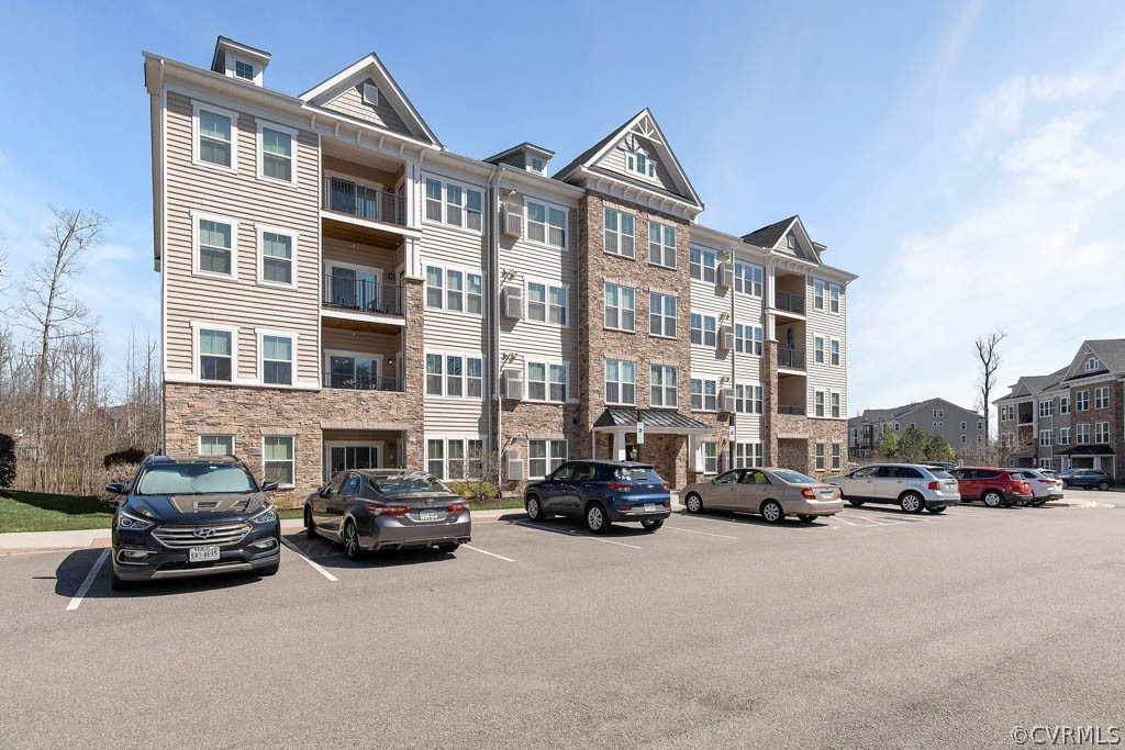 1111 Briars Ct Unit#201