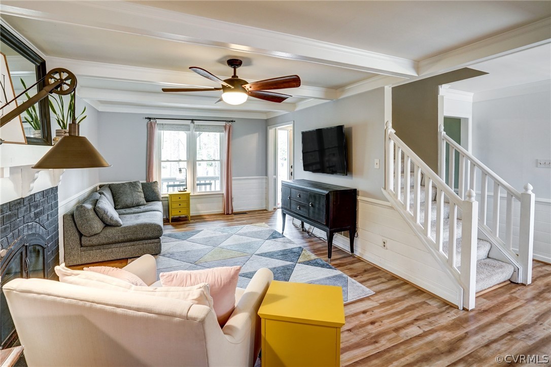 4221 Hunters Ridge Dr