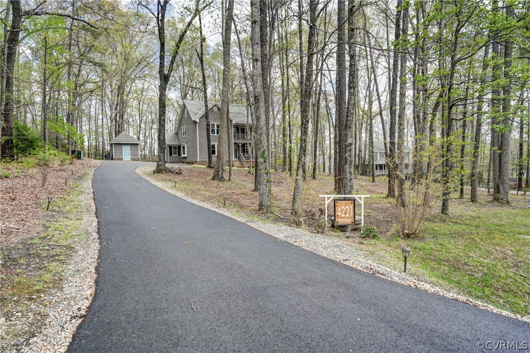 4221 Hunters Ridge Dr