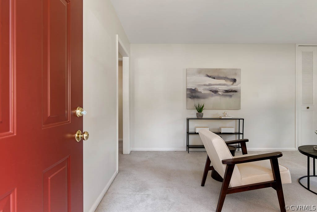 9414 Huron Ave