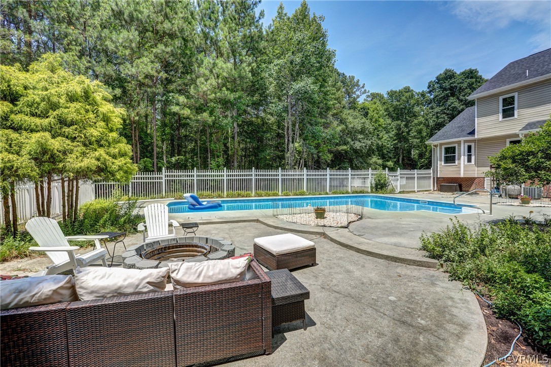 13800 Bluff Ridge Dr