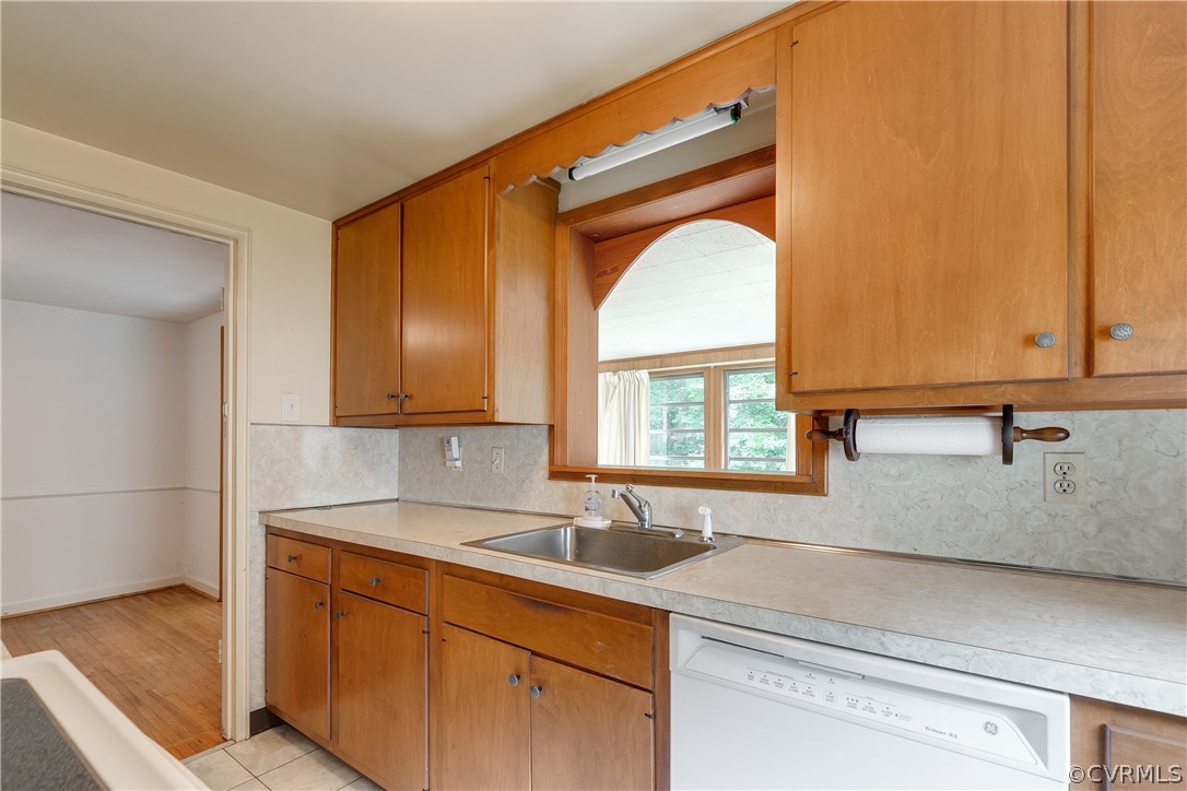 8010 Dalmain Dr