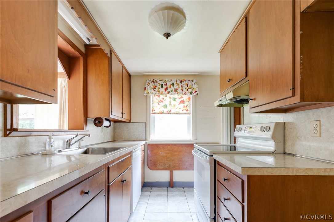 8010 Dalmain Dr