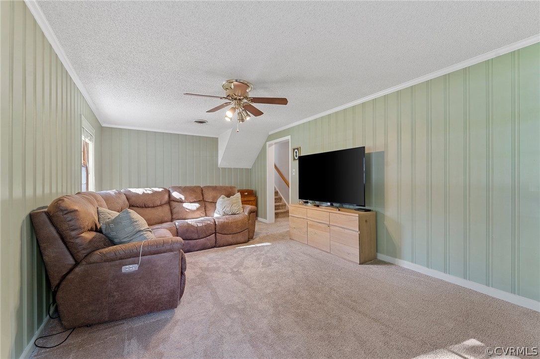 2304 Lashley Ln