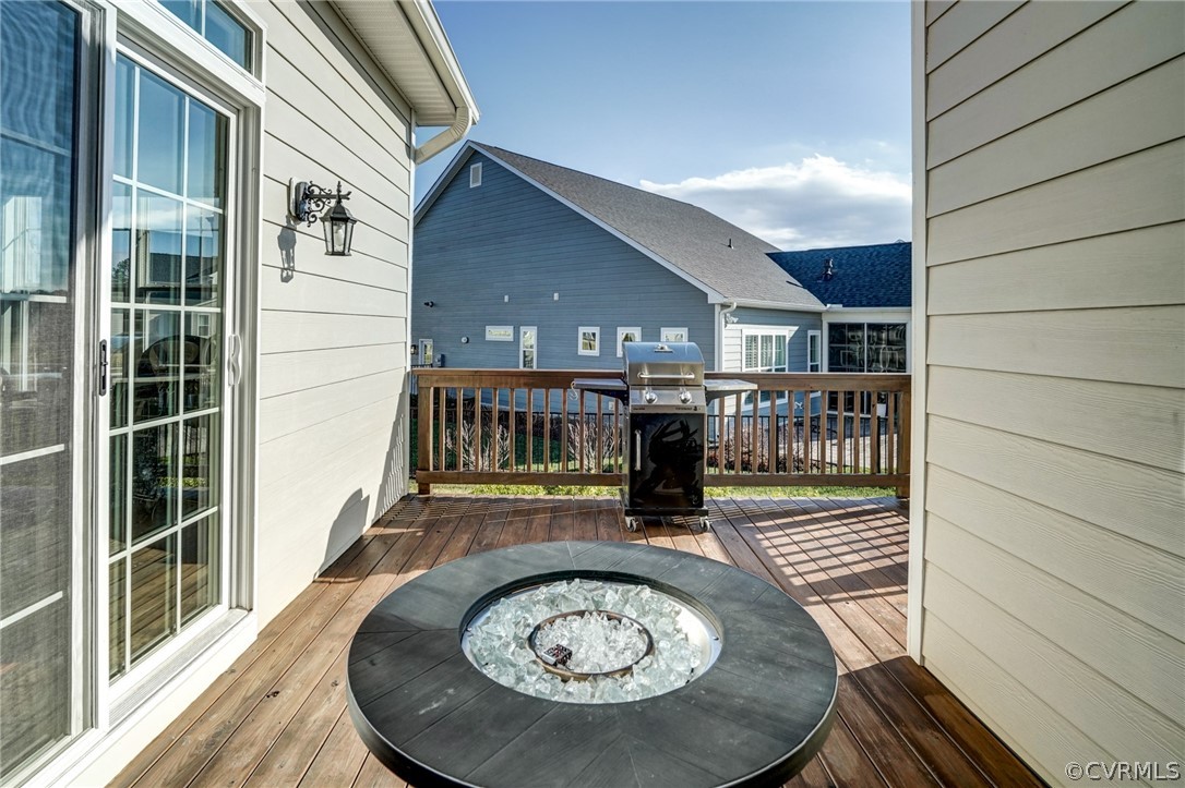207 Thorncliff Rd