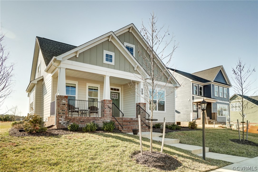 207 Thorncliff Rd