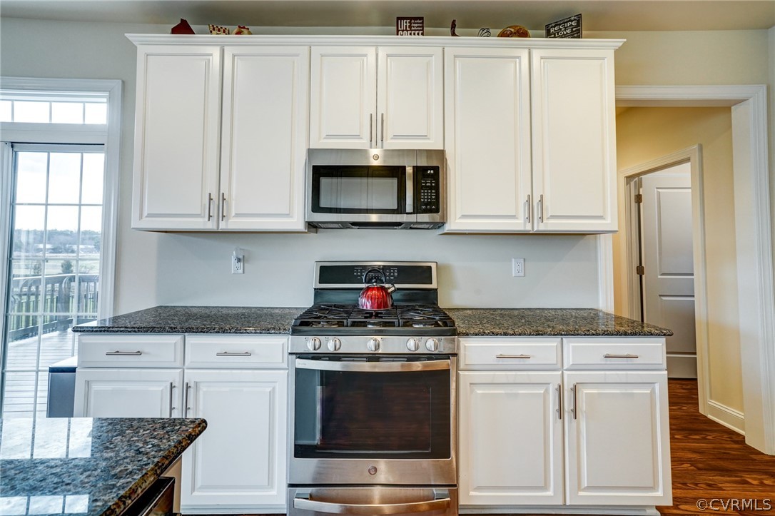 207 Thorncliff Rd