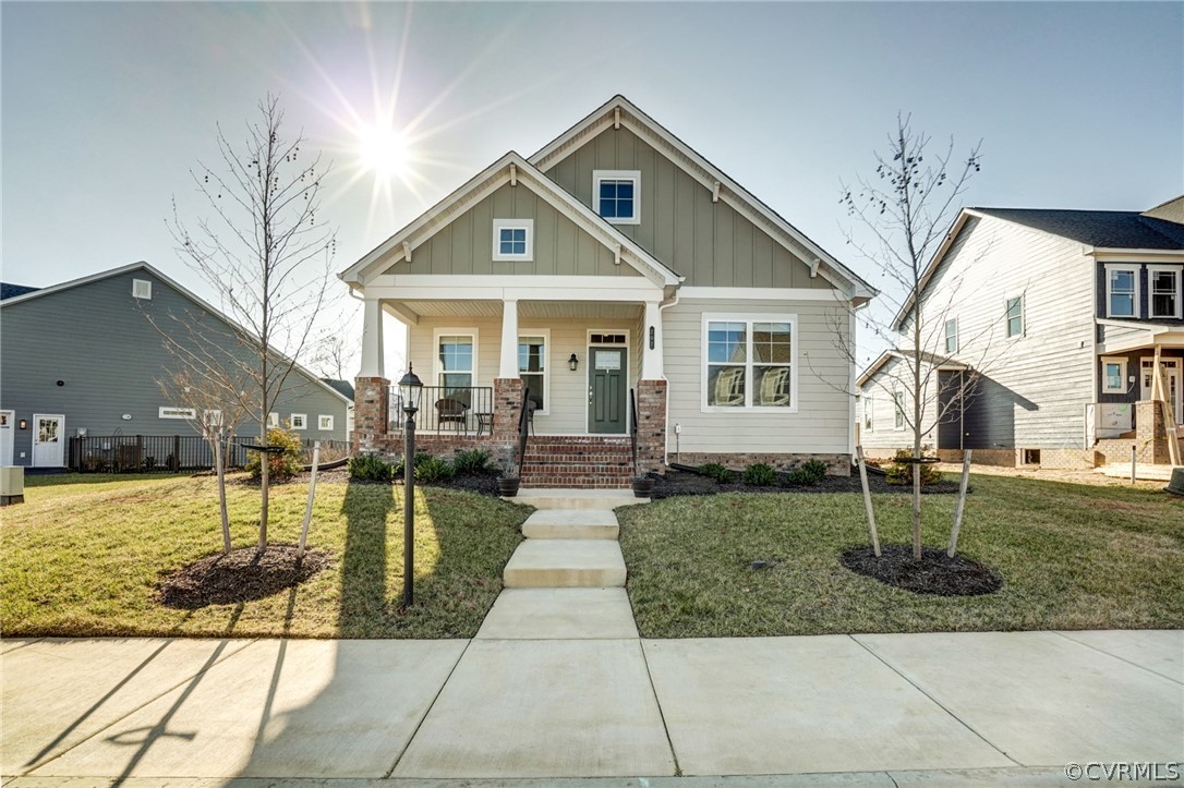 207 Thorncliff Rd