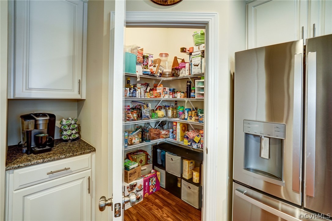 207 Thorncliff Rd