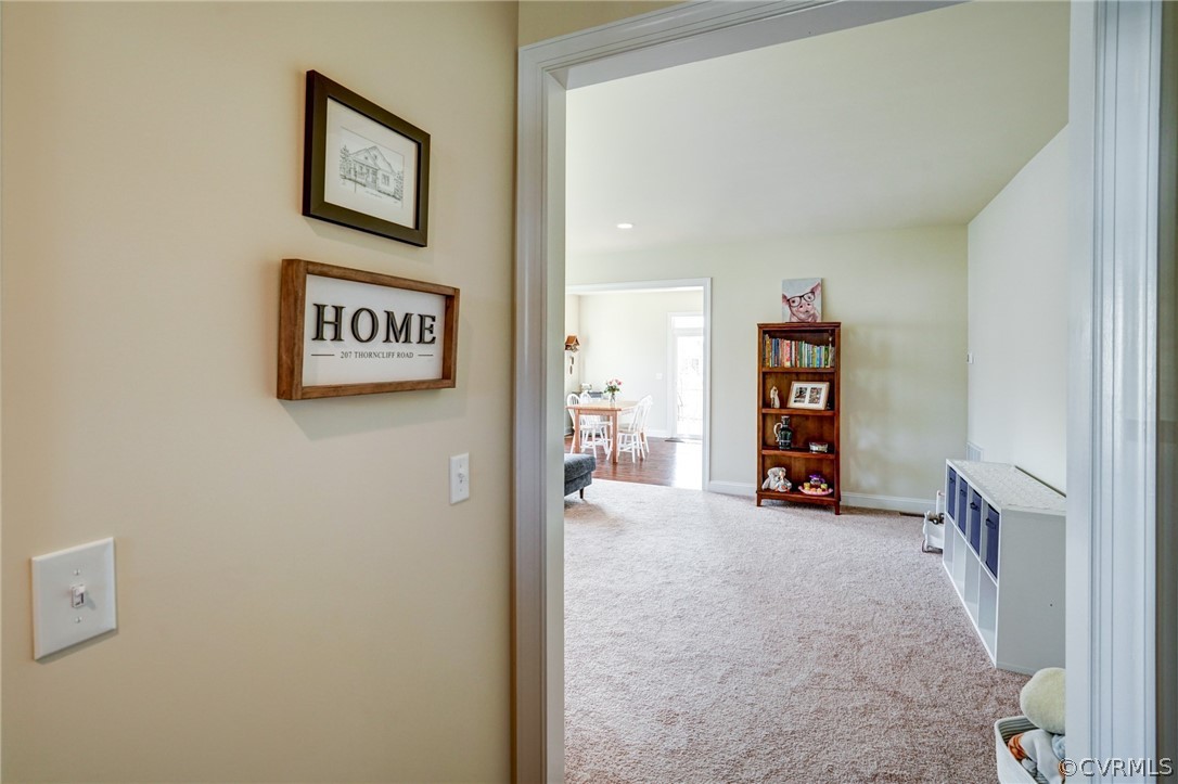 207 Thorncliff Rd