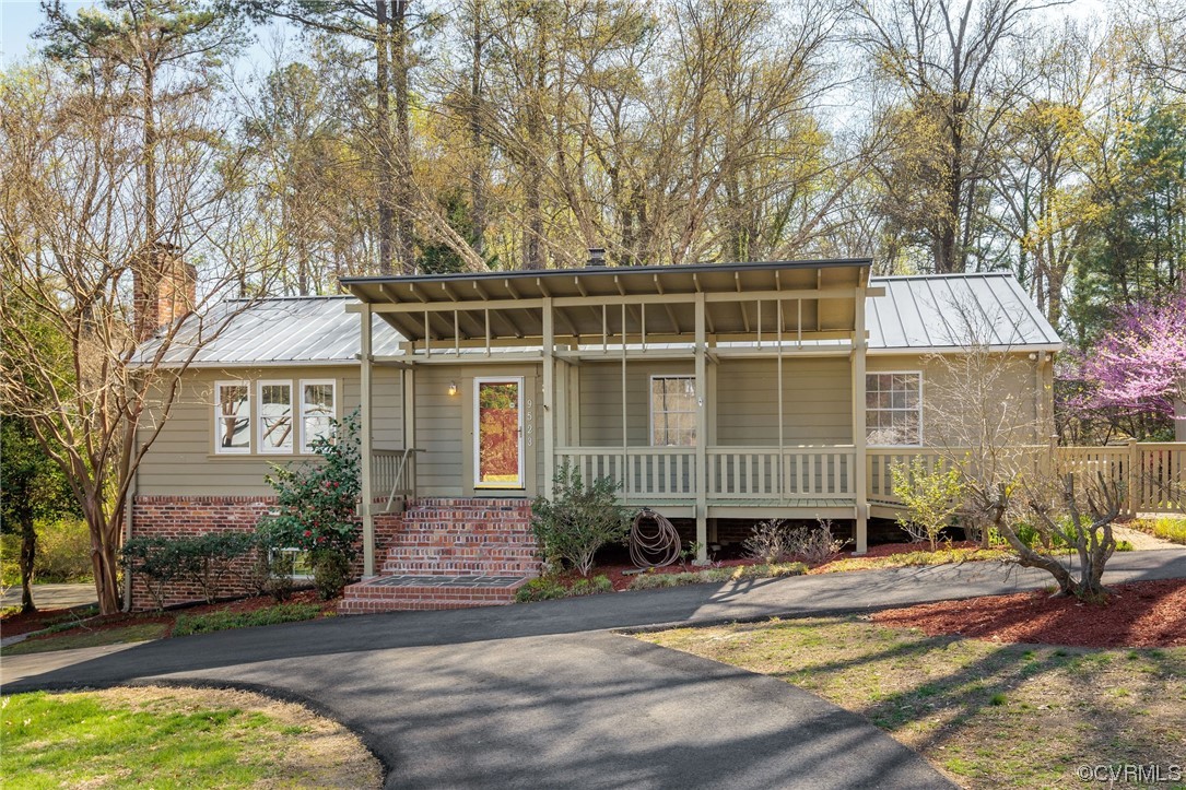9523 Iredell Rd