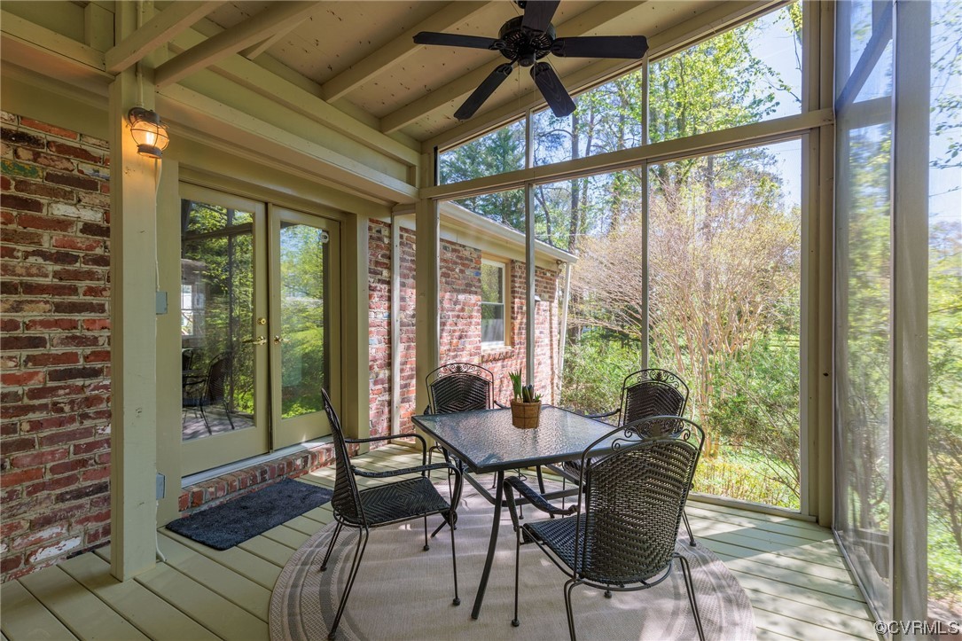 9523 Iredell Rd