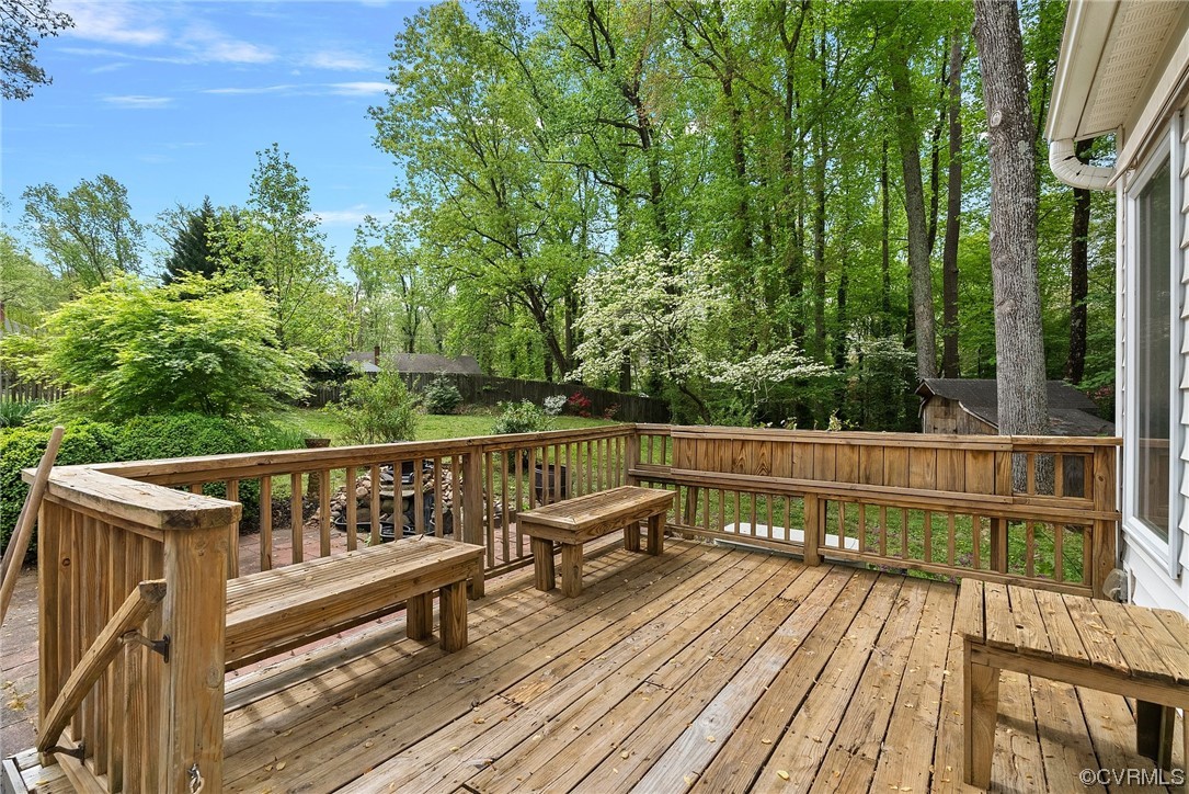 6221 Kimberly Cir
