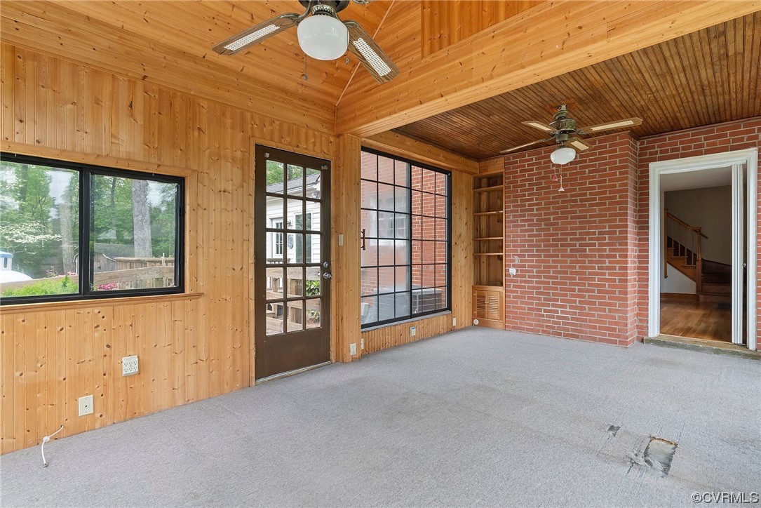 6221 Kimberly Cir