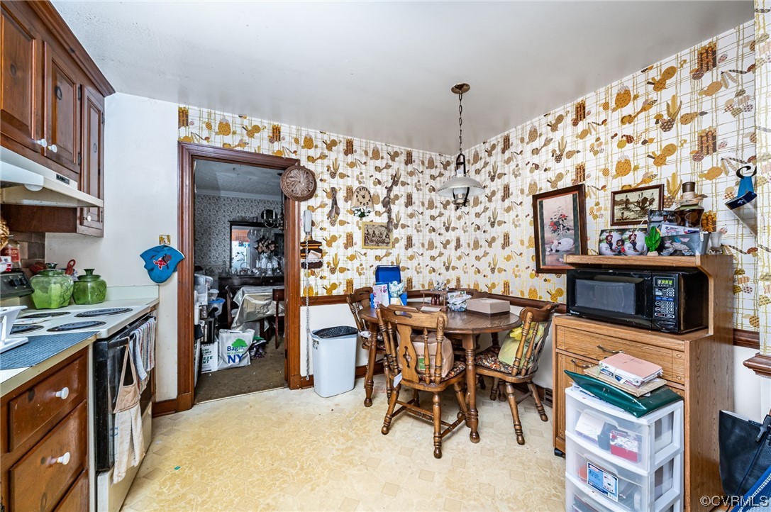 8209 St Charles Rd