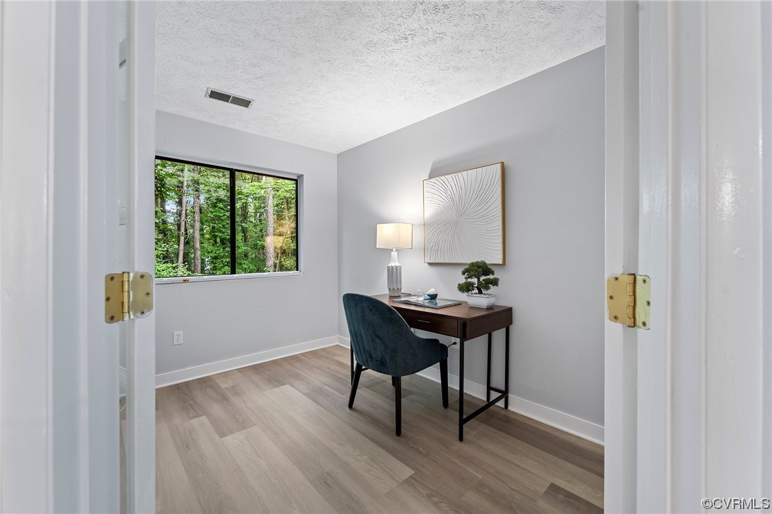 2104 Turtle Run Dr Unit#2