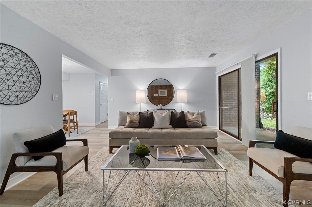 2104 Turtle Run Dr Unit#2