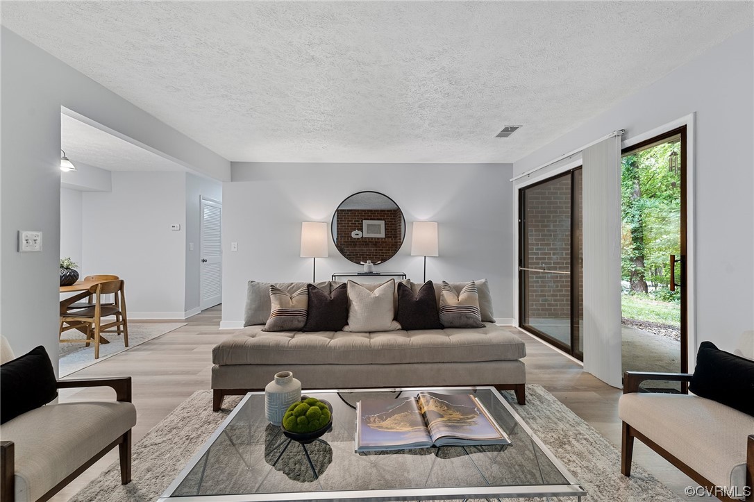 2104 Turtle Run Dr Unit#2