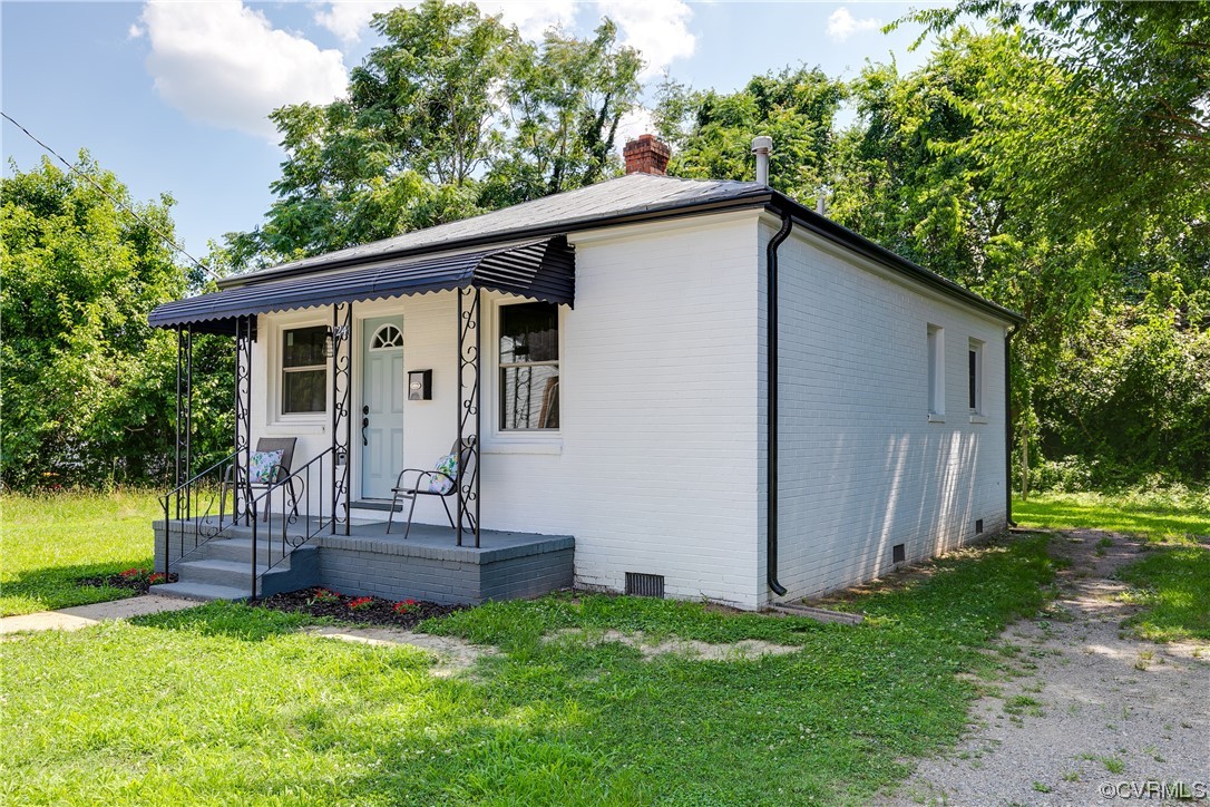 24 S Burch St
