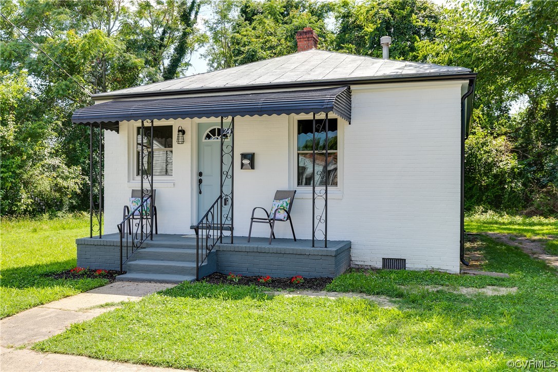 24 S Burch St