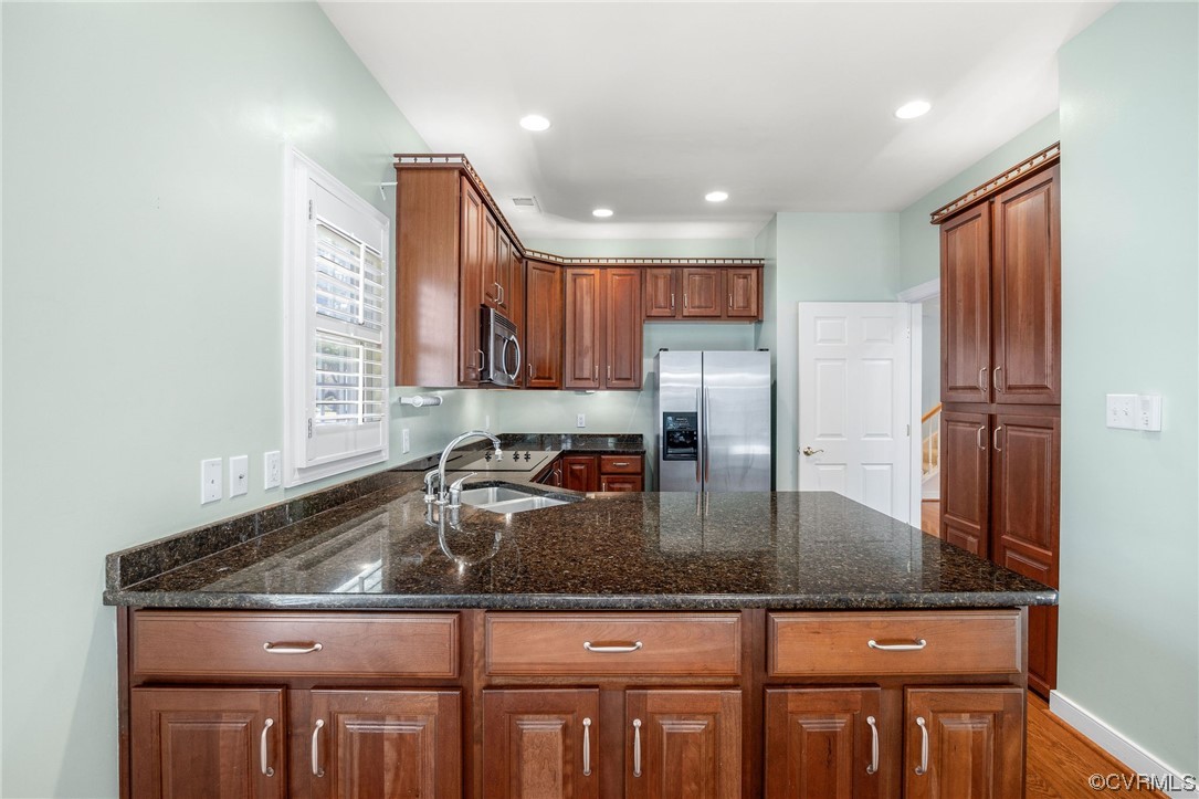 2221 Magnolia Grove Way