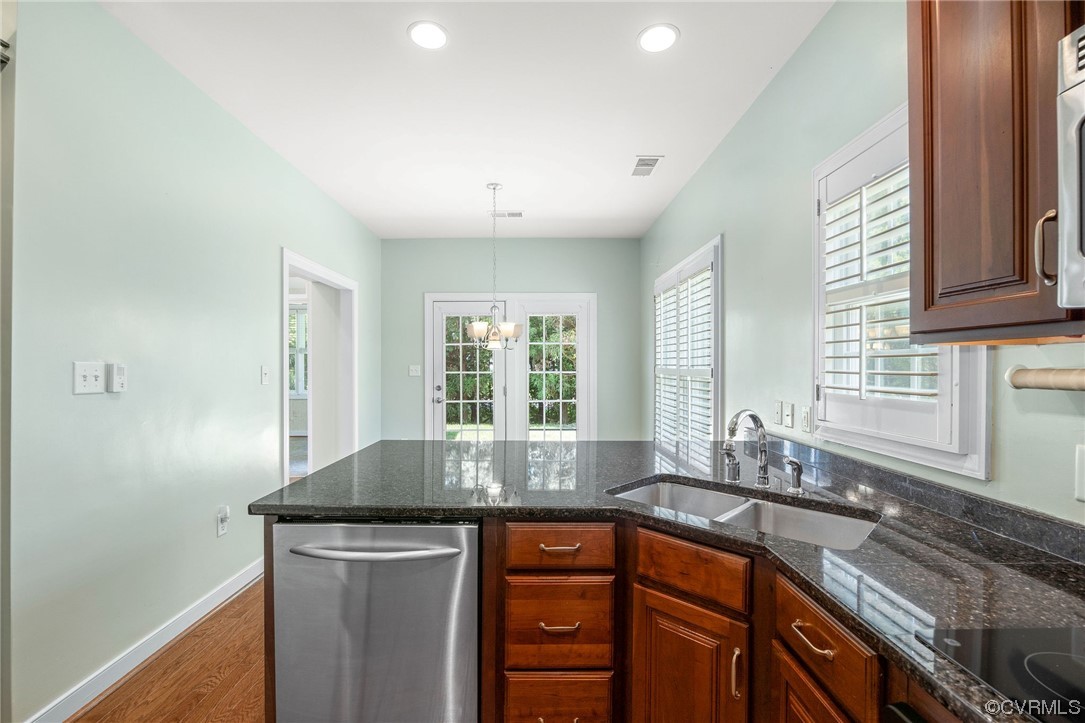 2221 Magnolia Grove Way