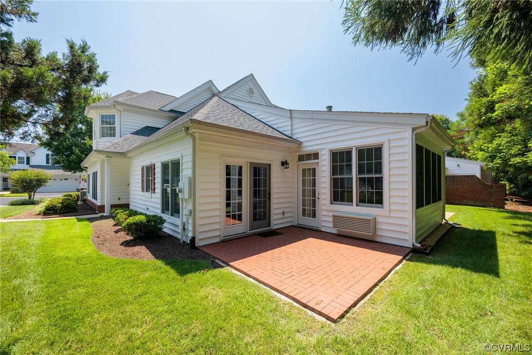 2221 Magnolia Grove Way