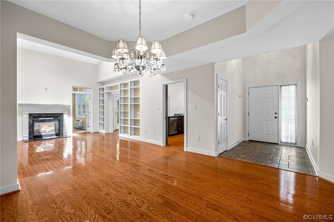 2221 Magnolia Grove Way