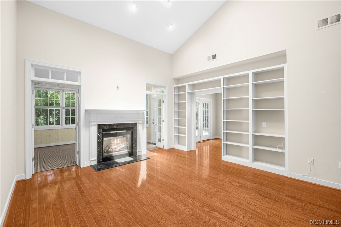 2221 Magnolia Grove Way