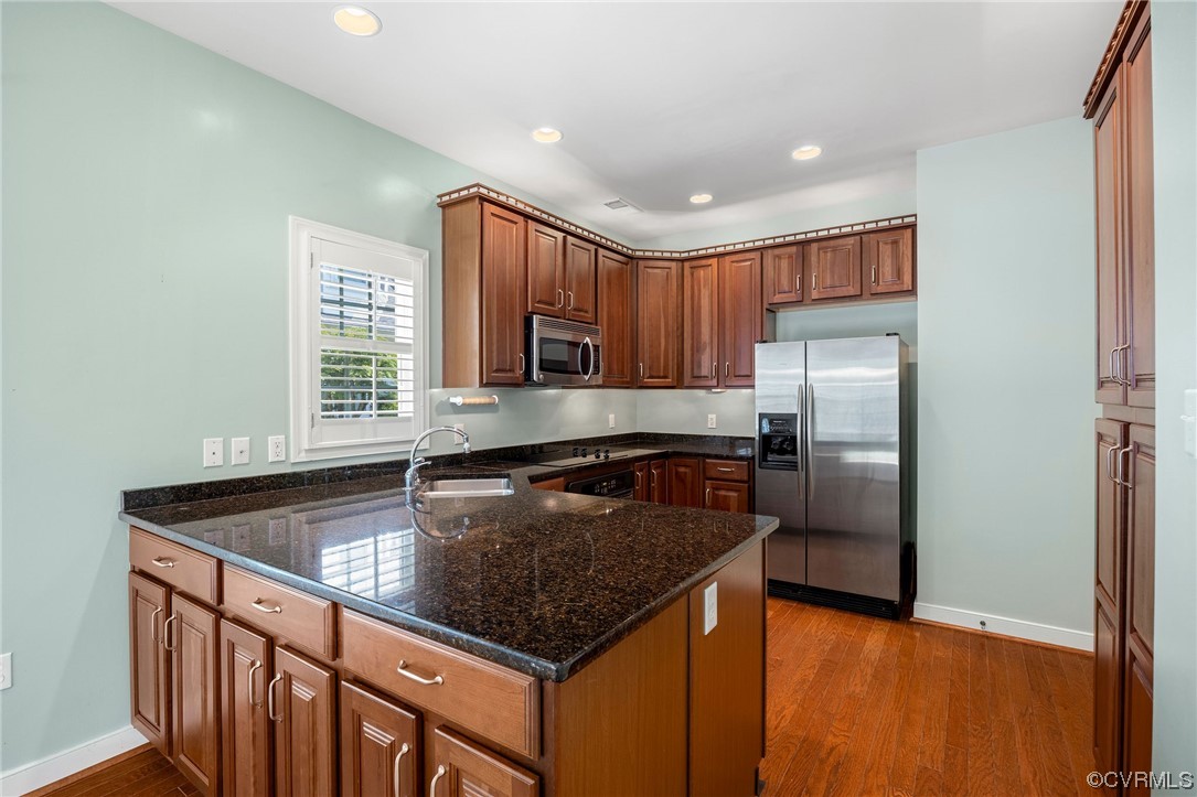 2221 Magnolia Grove Way