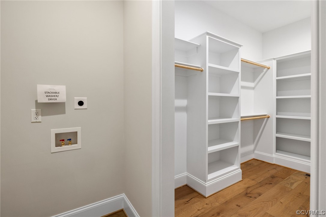 2211 Hollow Log Path