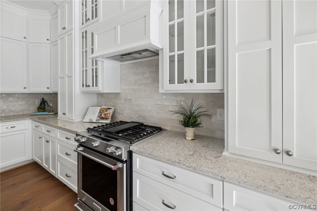 2211 Hollow Log Path