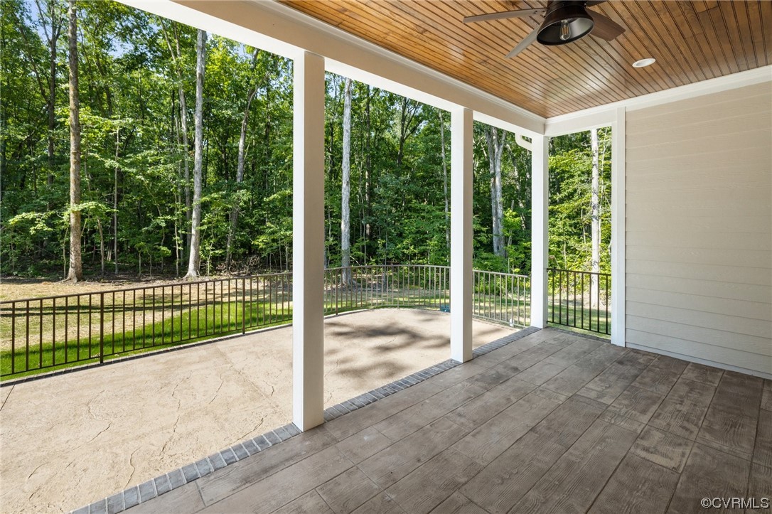 2211 Hollow Log Path