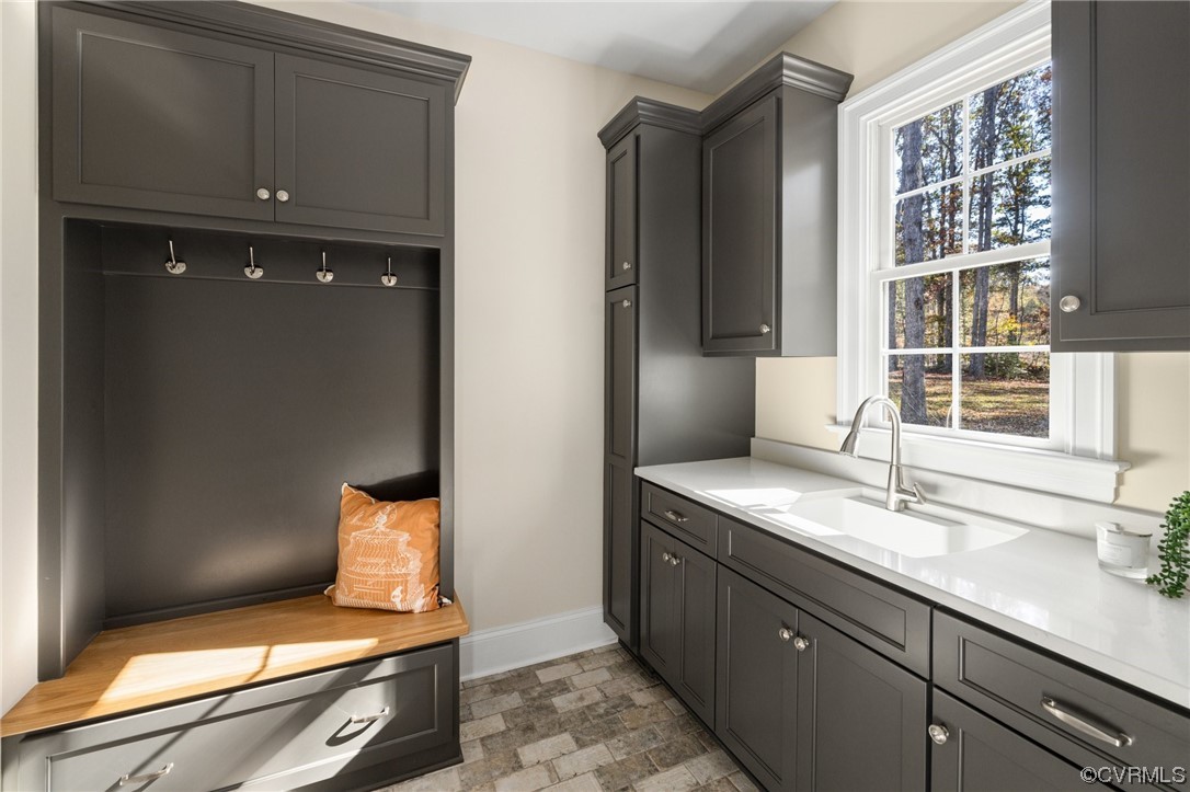 2211 Hollow Log Path