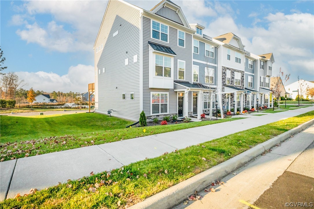 16918 Thornapple Run