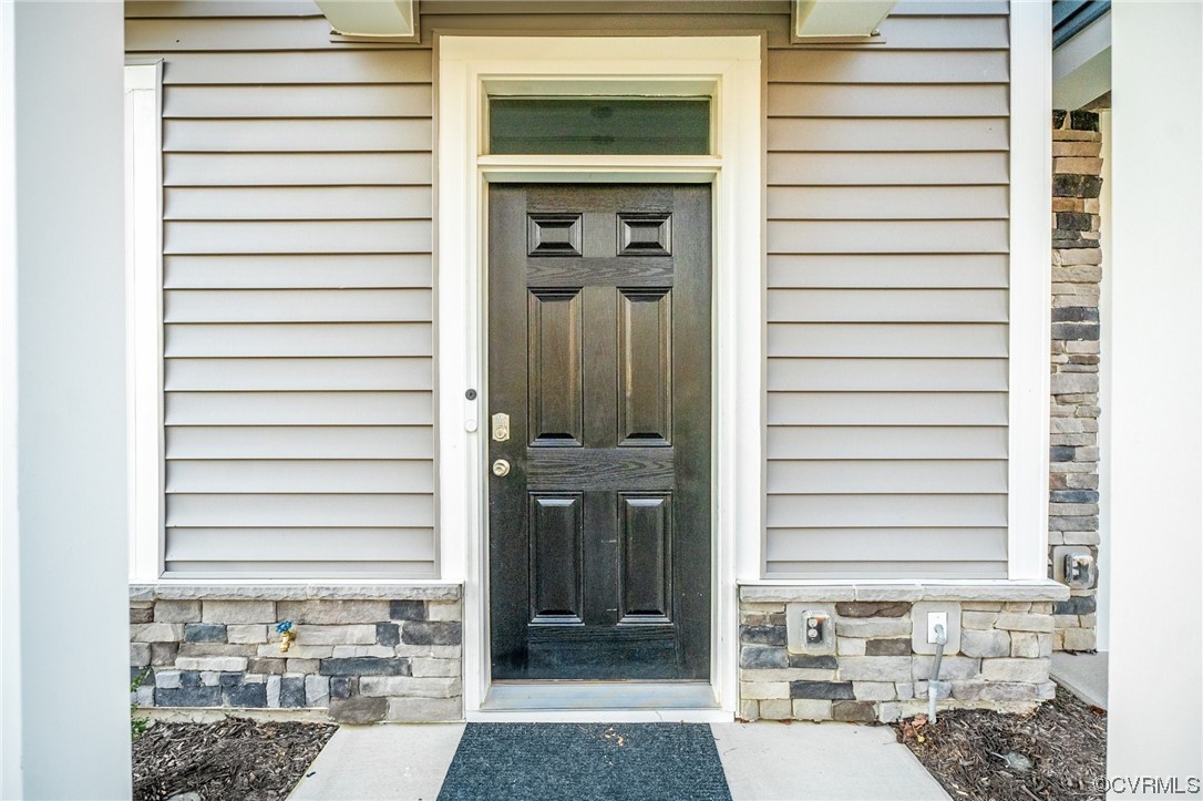 16918 Thornapple Run