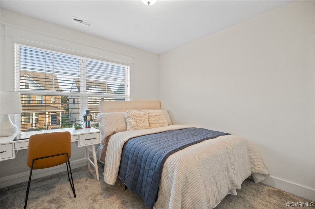 16918 Thornapple Run