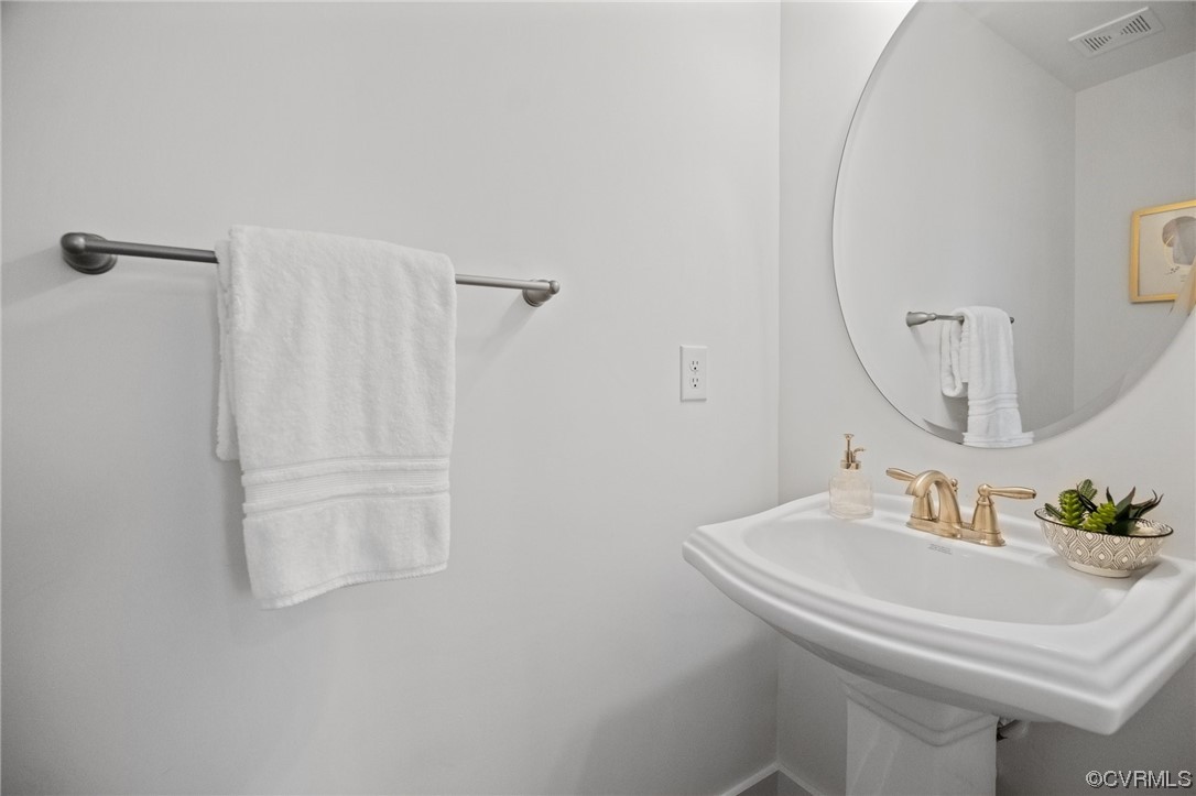 16918 Thornapple Run