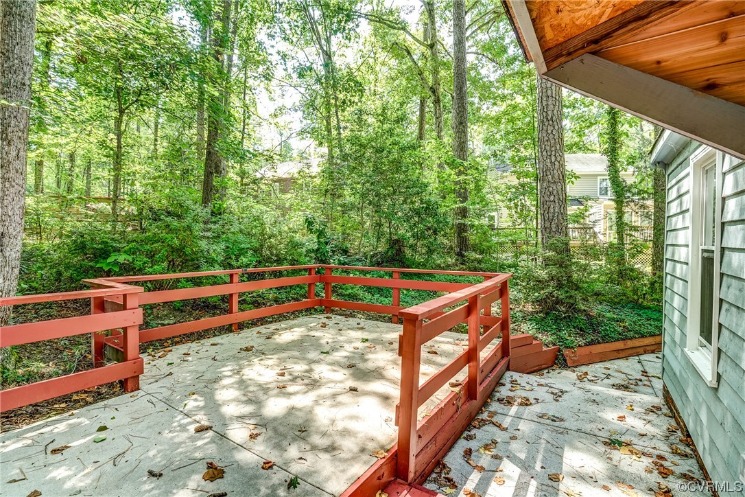 13609 Quail Hollow Ct