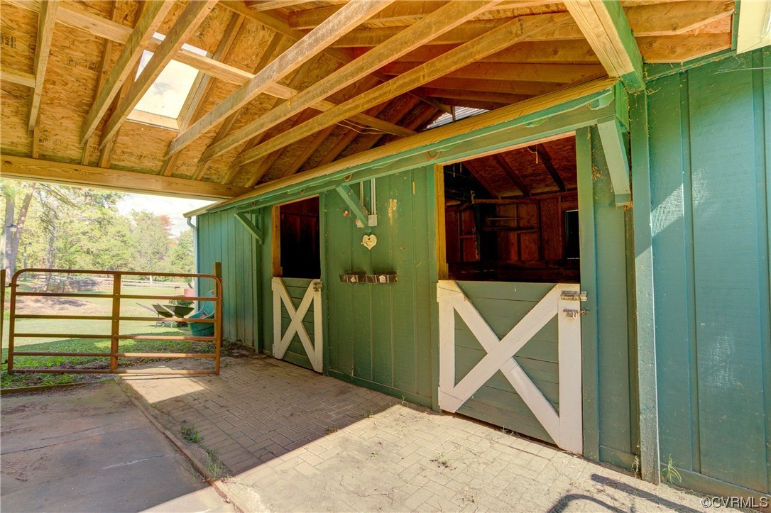 20004 Sterling Creek Ln