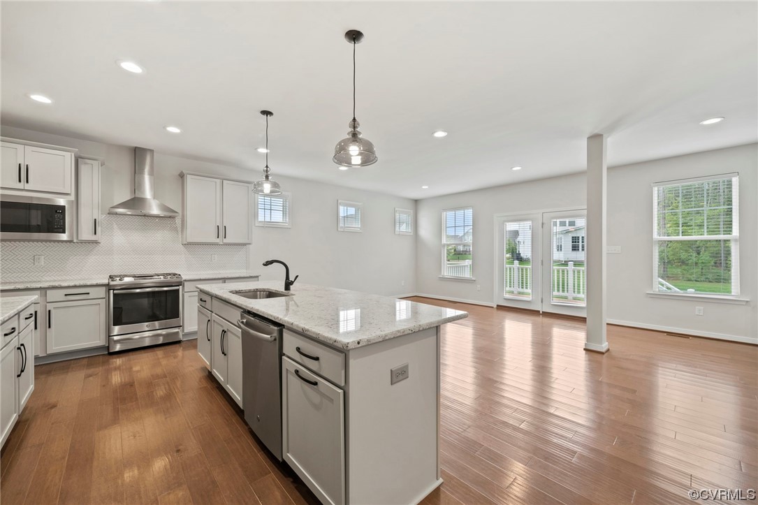 11919 James Overlook Ct