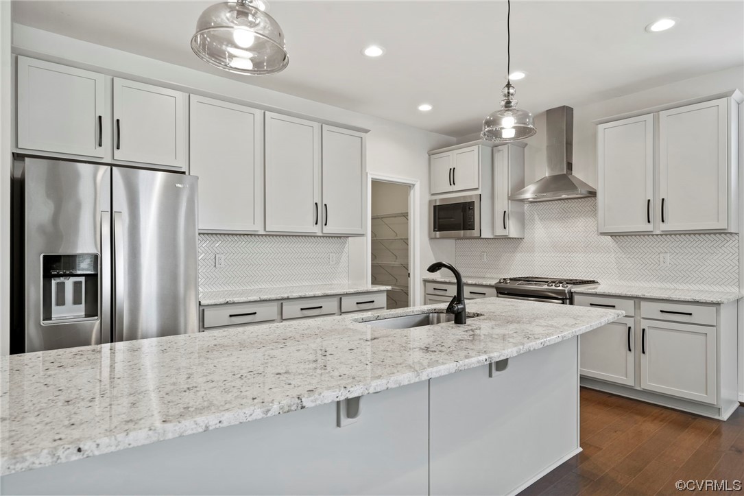 11919 James Overlook Ct