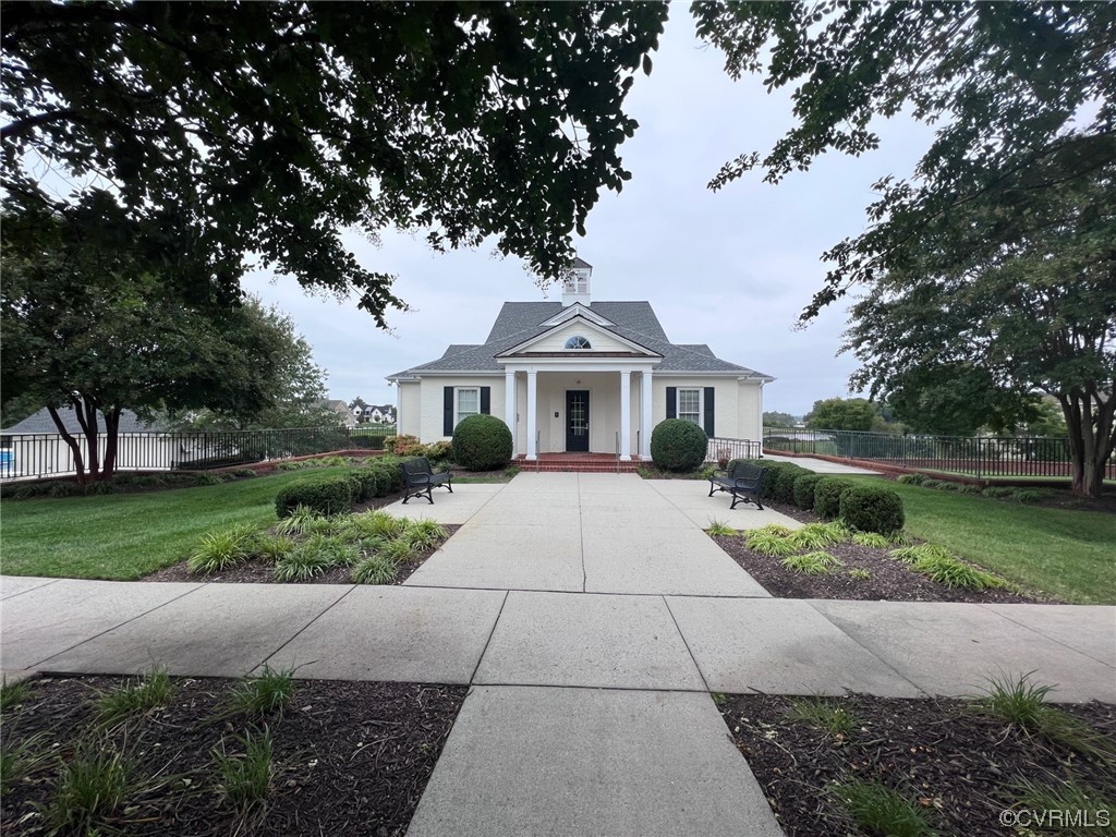 11919 James Overlook Ct