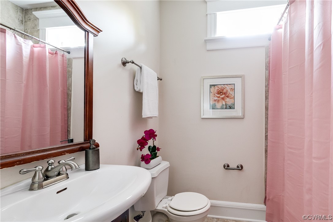 101 N Stafford Ave Unit#U2