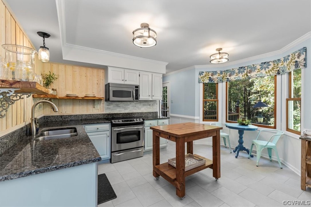 5428 Sunrise Bluff Ct