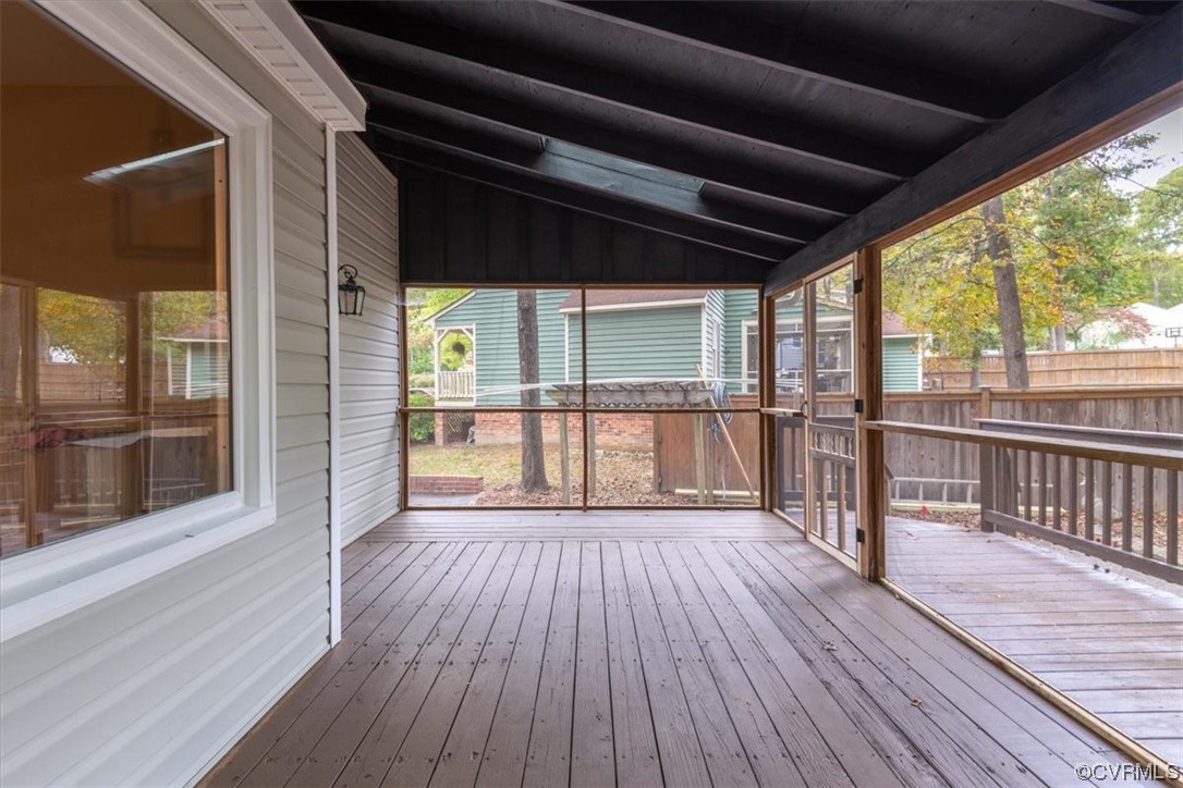 12030 Mountain Laurel Dr