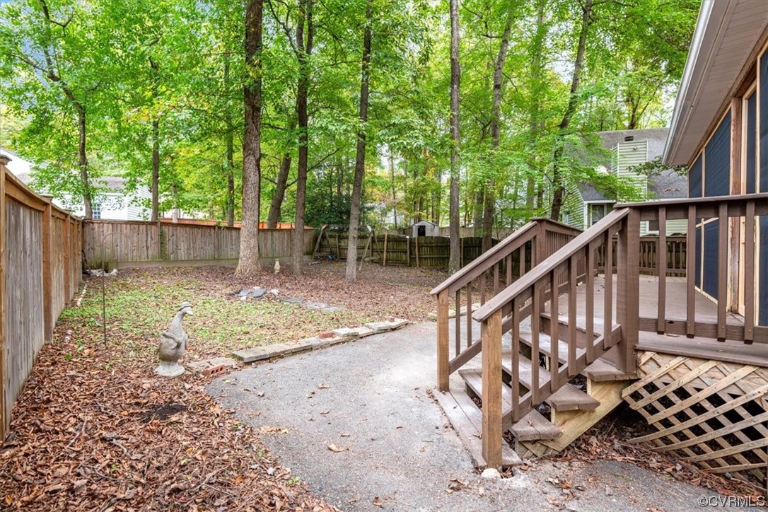 12030 Mountain Laurel Dr